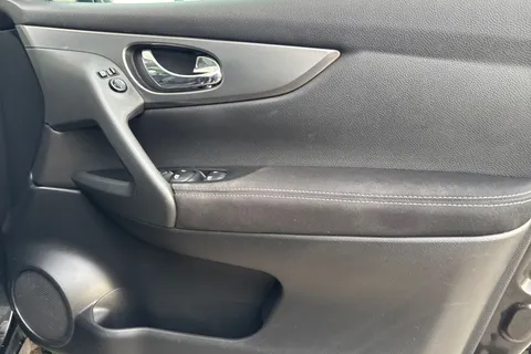 SL67EJC Nissan Qashqai 1.5 dCi N-Connecta 5dr Thumbnail #21