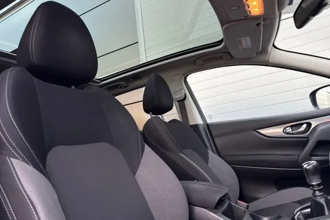 SL67EJC Nissan Qashqai 1.5 dCi N-Connecta 5dr Thumbnail #24