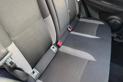 SL67EJC Nissan Qashqai 1.5 dCi N-Connecta 5dr Thumbnail #37