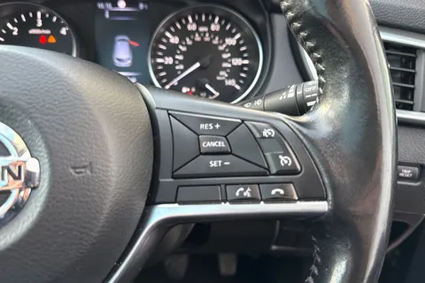 SL67EJC Nissan Qashqai 1.5 dCi N-Connecta 5dr Thumbnail #55