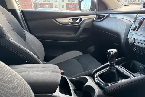 SL67EJC Nissan Qashqai 1.5 dCi N-Connecta 5dr Thumbnail #61