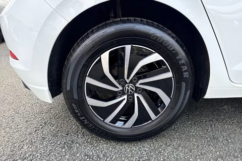 DA72OPN Volkswagen Polo 1.0 Life 5dr | Front And Rear Parking Sensors | Automatic Lights Thumbnail #11