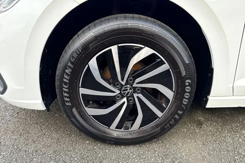 DA72OPN Volkswagen Polo 1.0 Life 5dr | Front And Rear Parking Sensors | Automatic Lights Thumbnail #13