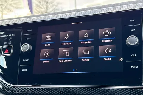 DA72OPN Volkswagen Polo 1.0 Life 5dr | Front And Rear Parking Sensors | Automatic Lights Thumbnail #17