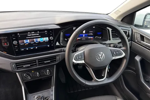 DA72OPN Volkswagen Polo 1.0 Life 5dr | Front And Rear Parking Sensors | Automatic Lights Thumbnail #18