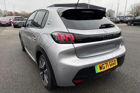 WG71GGO PEUGEOT e-208 50kWh GT Premium Auto 5dr Thumbnail #8