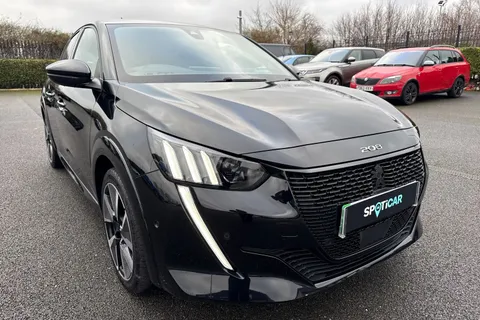 FG71NVJ PEUGEOT e-208 50kWh GT Auto 5dr Thumbnail #9