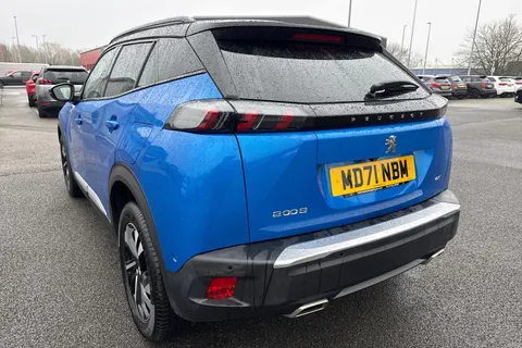 MD71NBM PEUGEOT 2008 1.2 PureTech GT Euro 6 (s/s) 5dr Thumbnail #8