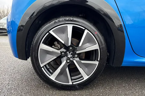 DC71FTE PEUGEOT e-208 50kWh GT Auto 5dr Thumbnail #11