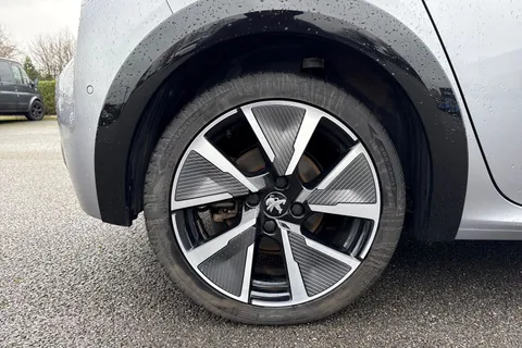 WG71GGO PEUGEOT e-208 50kWh GT Premium Auto 5dr Thumbnail #11