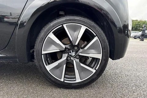 FG71NVJ PEUGEOT e-208 50kWh GT Auto 5dr Thumbnail #13