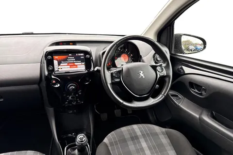 18 of 63 for PEUGEOT 108 1.0 Allure Euro 6 (s/s) 5dr