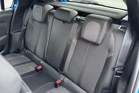 DC71FTE PEUGEOT e-208 50kWh GT Auto 5dr Thumbnail #19