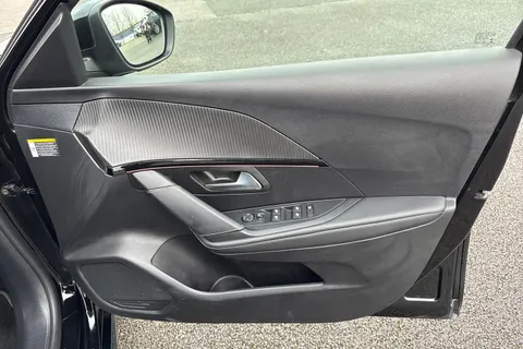 FG71NVJ PEUGEOT e-208 50kWh GT Auto 5dr Thumbnail #21