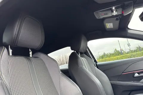 FG71NVJ PEUGEOT e-208 50kWh GT Auto 5dr Thumbnail #24
