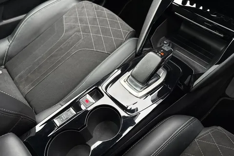 WG71GGO PEUGEOT e-208 50kWh GT Premium Auto 5dr Thumbnail #23