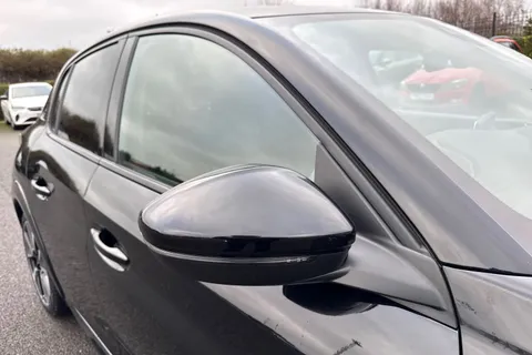 FG71NVJ PEUGEOT e-208 50kWh GT Auto 5dr Thumbnail #28