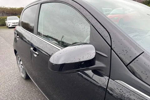 28 of 63 for PEUGEOT 108 1.0 Allure Euro 6 (s/s) 5dr