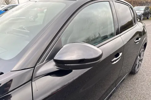 FG71NVJ PEUGEOT e-208 50kWh GT Auto 5dr Thumbnail #29