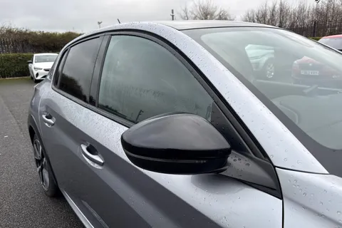 WG71GGO PEUGEOT e-208 50kWh GT Premium Auto 5dr Thumbnail #28