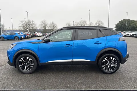 MD71NBM PEUGEOT 2008 1.2 PureTech GT Euro 6 (s/s) 5dr Thumbnail #31