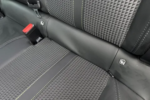 FG71NVJ PEUGEOT e-208 50kWh GT Auto 5dr Thumbnail #37