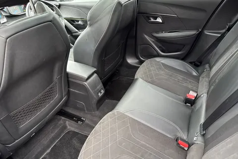 WG71GGO PEUGEOT e-208 50kWh GT Premium Auto 5dr Thumbnail #36