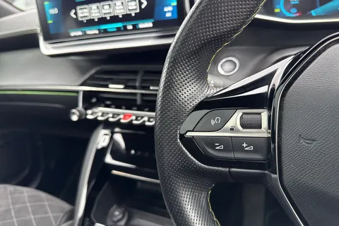 WG71GGO PEUGEOT e-208 50kWh GT Premium Auto 5dr Thumbnail #40
