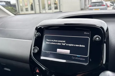 45 of 63 for PEUGEOT 108 1.0 Allure Euro 6 (s/s) 5dr