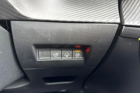 WG71GGO PEUGEOT e-208 50kWh GT Premium Auto 5dr Thumbnail #44