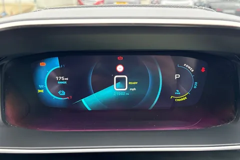 WG71GGO PEUGEOT e-208 50kWh GT Premium Auto 5dr Thumbnail #45