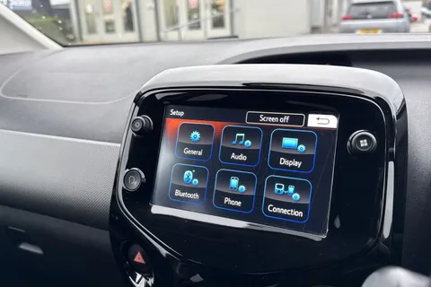 48 of 63 for PEUGEOT 108 1.0 Allure Euro 6 (s/s) 5dr