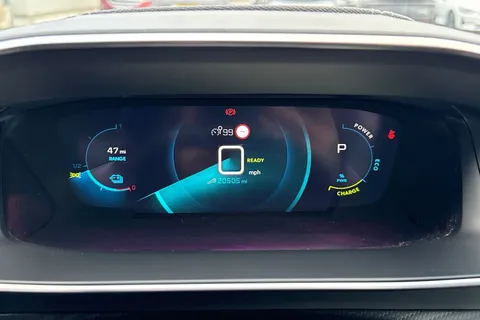 FG71NVJ PEUGEOT e-208 50kWh GT Auto 5dr Thumbnail #45