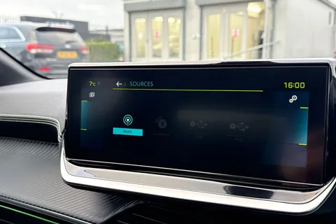 DC71FTE PEUGEOT e-208 50kWh GT Auto 5dr Thumbnail #49