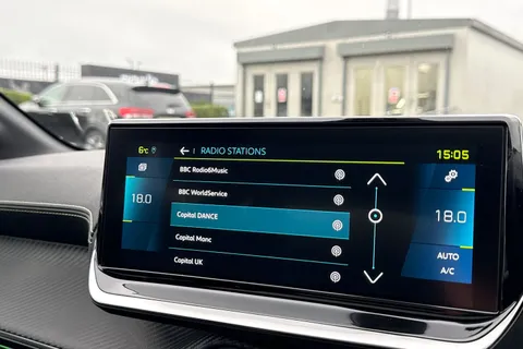 WG71GGO PEUGEOT e-208 50kWh GT Premium Auto 5dr Thumbnail #48