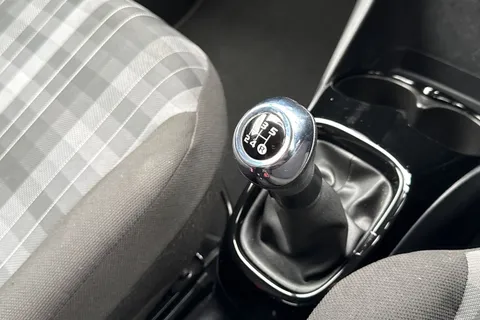 52 of 63 for PEUGEOT 108 1.0 Allure Euro 6 (s/s) 5dr