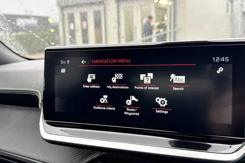 MD71NBM PEUGEOT 2008 1.2 PureTech GT Euro 6 (s/s) 5dr Thumbnail #50