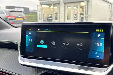 FG71NVJ PEUGEOT e-208 50kWh GT Auto 5dr Thumbnail #49