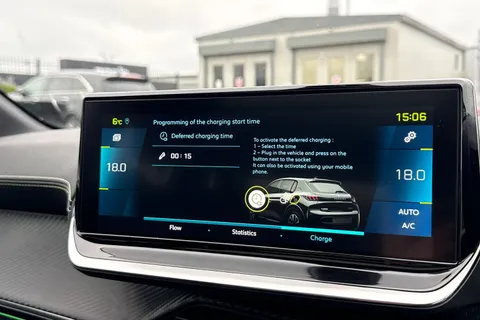 WG71GGO PEUGEOT e-208 50kWh GT Premium Auto 5dr Thumbnail #56