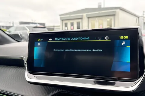 WG71GGO PEUGEOT e-208 50kWh GT Premium Auto 5dr Thumbnail #57