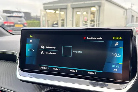 FG71NVJ PEUGEOT e-208 50kWh GT Auto 5dr Thumbnail #53