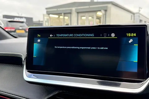 FG71NVJ PEUGEOT e-208 50kWh GT Auto 5dr Thumbnail #56