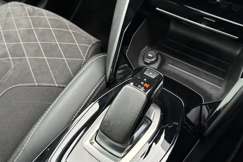 WG71GGO PEUGEOT e-208 50kWh GT Premium Auto 5dr Thumbnail #61