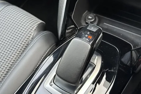FG71NVJ PEUGEOT e-208 50kWh GT Auto 5dr Thumbnail #60