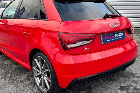 DF67SXU Audi A1 1.4 TFSI CoD Black Edition Sportback Euro 6 (s/s) 5dr (Nav) Thumbnail #9