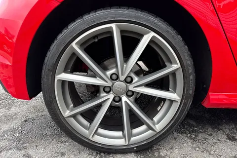 DF67SXU Audi A1 1.4 TFSI CoD Black Edition Sportback Euro 6 (s/s) 5dr (Nav) Thumbnail #11