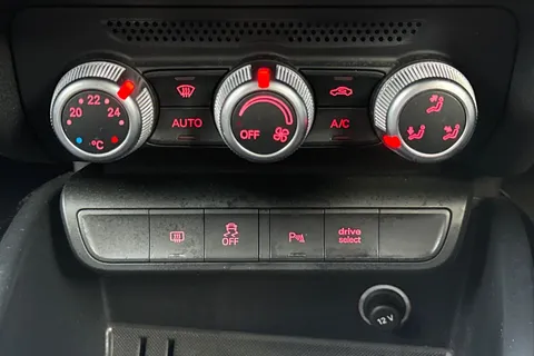 DF67SXU Audi A1 1.4 TFSI CoD Black Edition Sportback Euro 6 (s/s) 5dr (Nav) Thumbnail #23