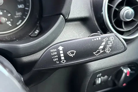 DF67SXU Audi A1 1.4 TFSI CoD Black Edition Sportback Euro 6 (s/s) 5dr (Nav) Thumbnail #44