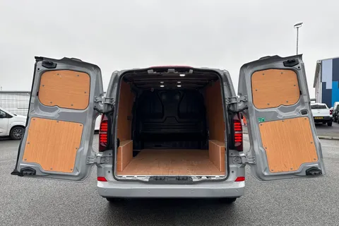 DF25HCA Volkswagen Transporter 2.0 TDI 110 Commerce Pro Van Thumbnail #7