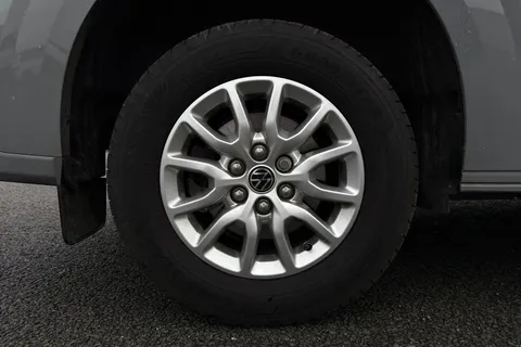 DF25HCA Volkswagen Transporter 2.0 TDI 110 Commerce Pro Van Thumbnail #11